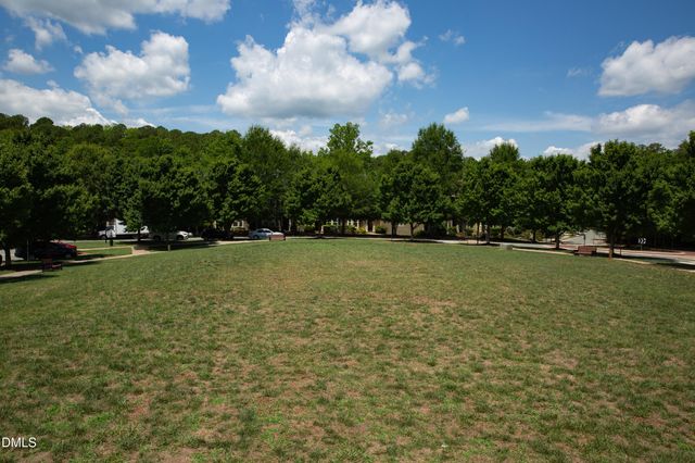 130 S Camellia Street, Chapel Hill, NC 27516