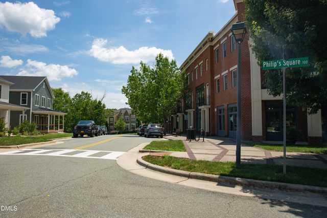 130 S Camellia Street, Chapel Hill, NC 27516
