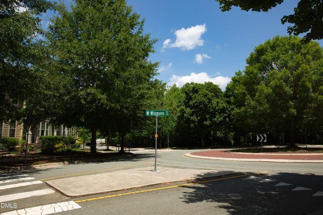130 S Camellia Street, Chapel Hill, NC 27516