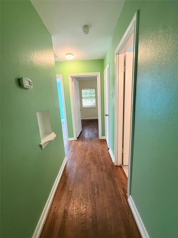 11827 Gaston Parkway, Dallas, TX 75218