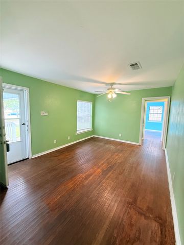 11827 Gaston Parkway, Dallas, TX 75218
