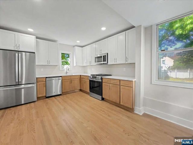 89 W Hamilton Avenue, Englewood, NJ 07631