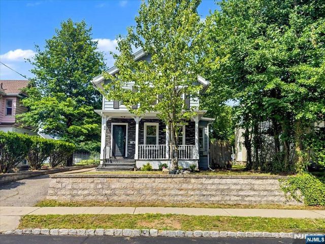89 W Hamilton Avenue, Englewood, NJ 07631