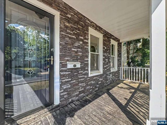 89 W Hamilton Avenue, Englewood, NJ 07631