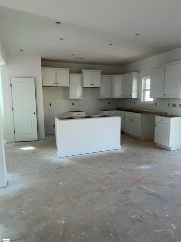 20 Gateway Drive, Central, SC 29630