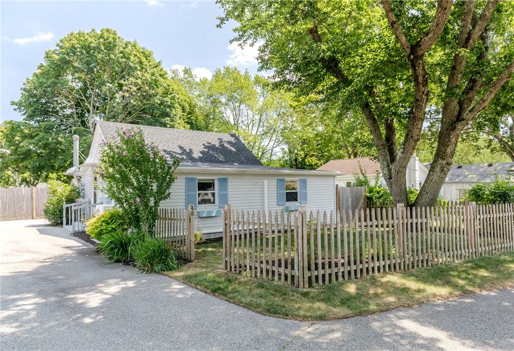 48 Lane 5, Warwick, RI 02888