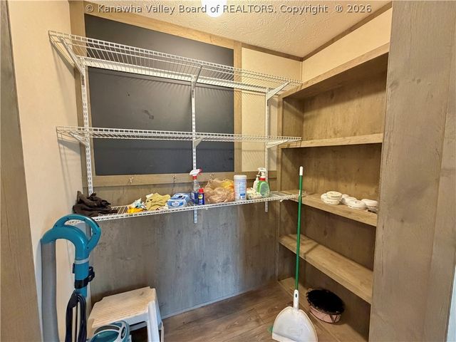 6021 Wood School Road, Gallipolis Ferry, WV 25515