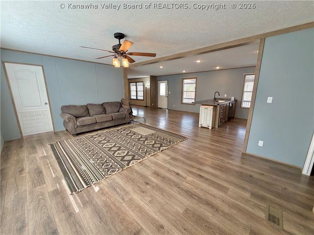 6021 Wood School Road, Gallipolis Ferry, WV 25515