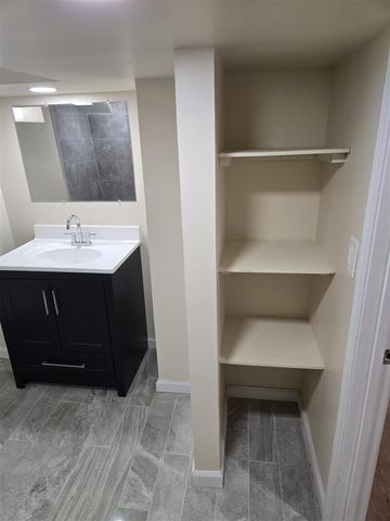 9634 Inkster Road, Redford, MI 48239