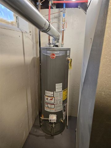 9634 Inkster Road, Redford, MI 48239