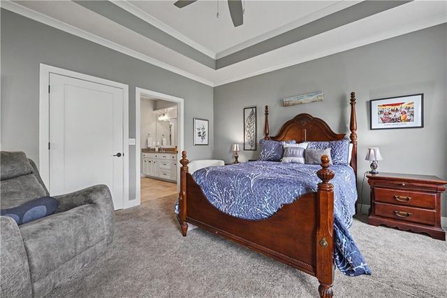 21909 W 82nd Terrace, Lenexa, KS 66220