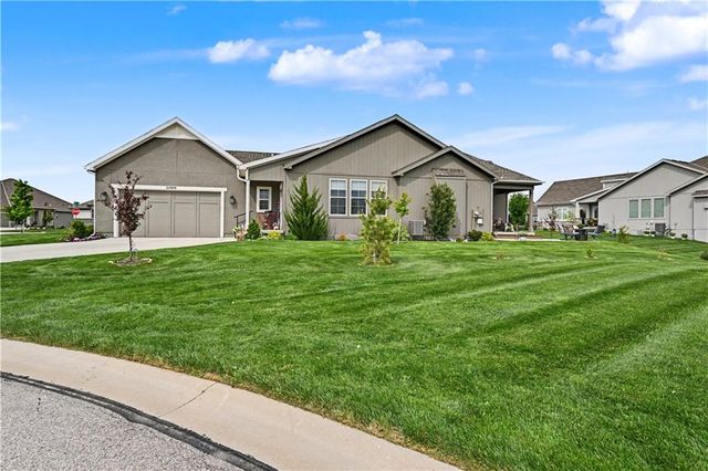 21909 W 82nd Terrace, Lenexa, KS 66220