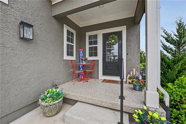 21909 W 82nd Terrace, Lenexa, KS 66220