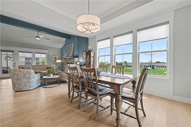 21909 W 82nd Terrace, Lenexa, KS 66220