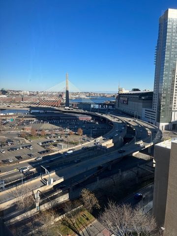 6 Whittier Pl 17G, Boston, MA 02114
