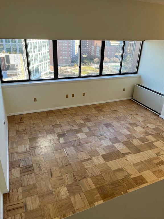 6 Whittier Pl 17G, Boston, MA 02114