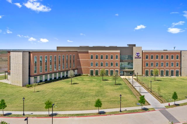 1025 Stonehaven Lane, Crowley, TX 76036