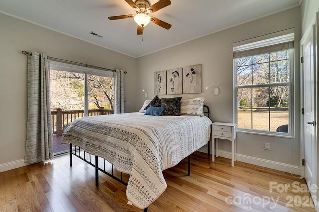 990 Hornet Drive, Whittier, NC 28789