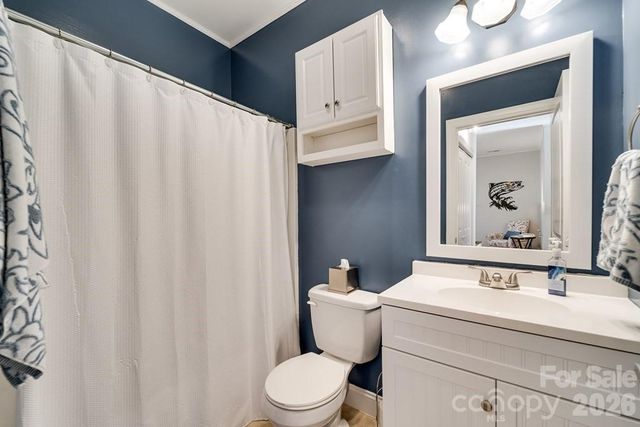 990 Hornet Drive, Whittier, NC 28789