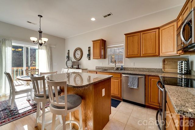 990 Hornet Drive, Whittier, NC 28789