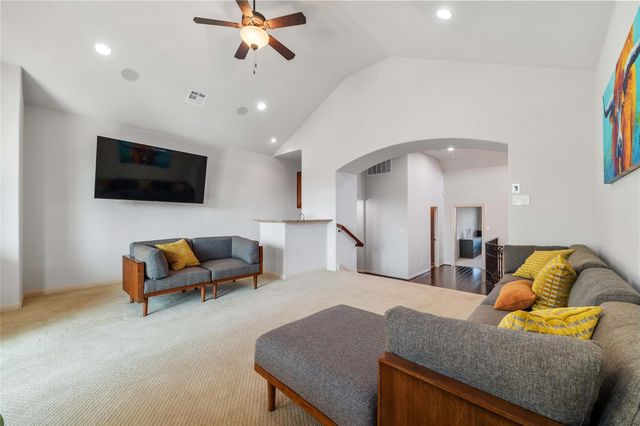 107 Bella Strada CV, Lakeway, TX 78734