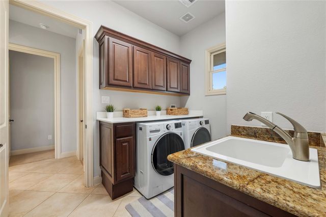 107 Bella Strada CV, Lakeway, TX 78734