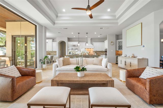 107 Bella Strada CV, Lakeway, TX 78734