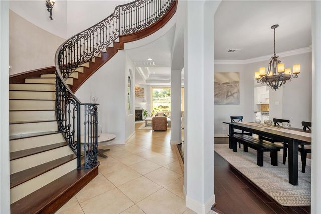 107 Bella Strada CV, Lakeway, TX 78734