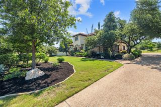 107 Bella Strada CV, Lakeway, TX 78734