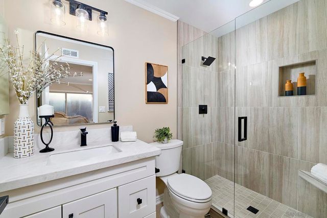 7962 Merrington Pl, San Diego, CA 92126