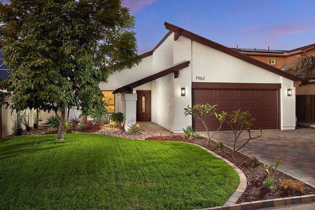 7962 Merrington Pl, San Diego, CA 92126