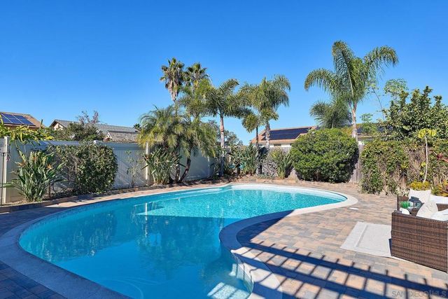 7962 Merrington Pl, San Diego, CA 92126