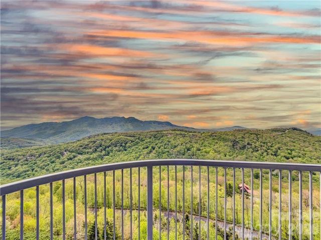 303 Sugar Top Drive 2712, Sugar Mountain, NC 28604
