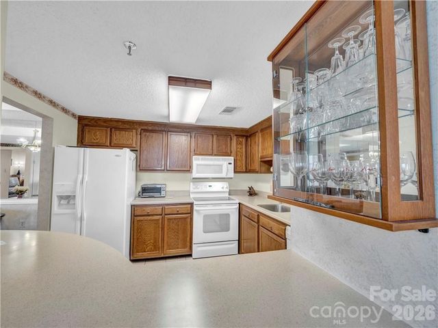 303 Sugar Top Drive 2712, Sugar Mountain, NC 28604