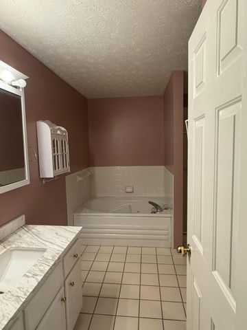 1054 Devane Lane, Frankfort, KY 40601