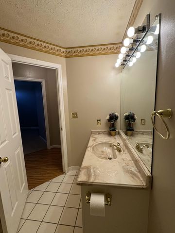 1054 Devane Lane, Frankfort, KY 40601