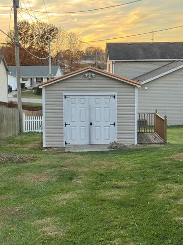 1054 Devane Lane, Frankfort, KY 40601