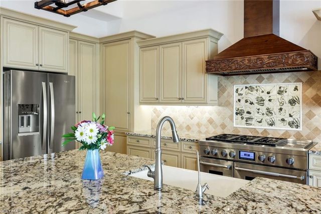 1400 FORREST CT, Marco Island, FL 34145