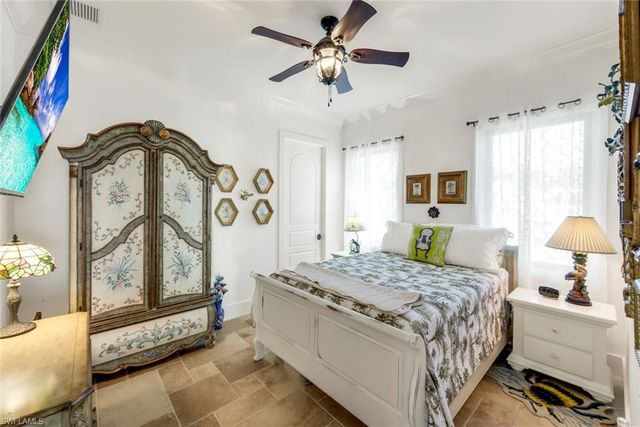 1400 FORREST CT, Marco Island, FL 34145