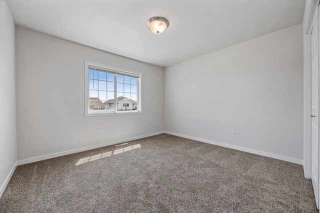 6279 59th Avenue S, Fargo, ND 58104