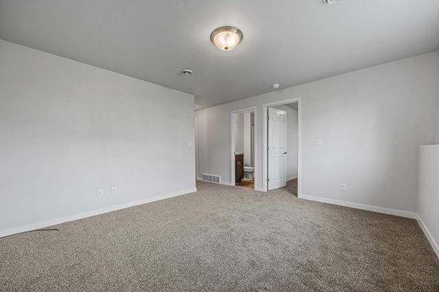 6279 59th Avenue S, Fargo, ND 58104