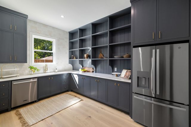 12515 Planters Glen Drive, Dallas, TX 75244