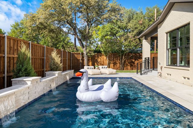 12515 Planters Glen Drive, Dallas, TX 75244