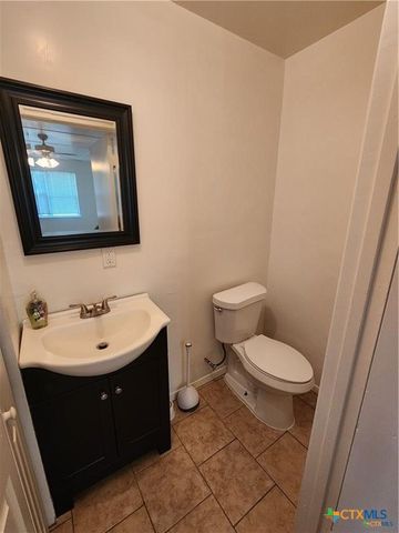 106 W Avenue G, Nolanville, TX 76559