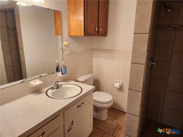 106 W Avenue G, Nolanville, TX 76559