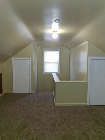 8845 University Place, Detroit City, MI 48224