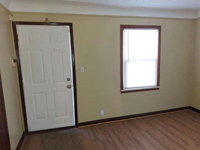 8845 University Place, Detroit City, MI 48224