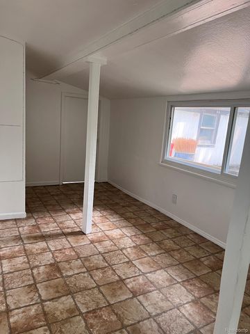 6319 S Washington Avenue, Lansing, MI 48911