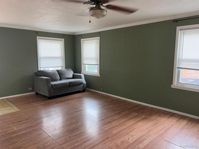 6319 S Washington Avenue, Lansing, MI 48911