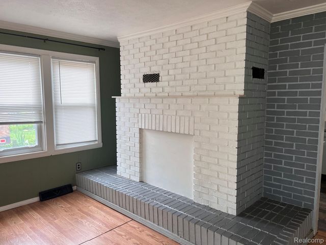6319 S Washington Avenue, Lansing, MI 48911